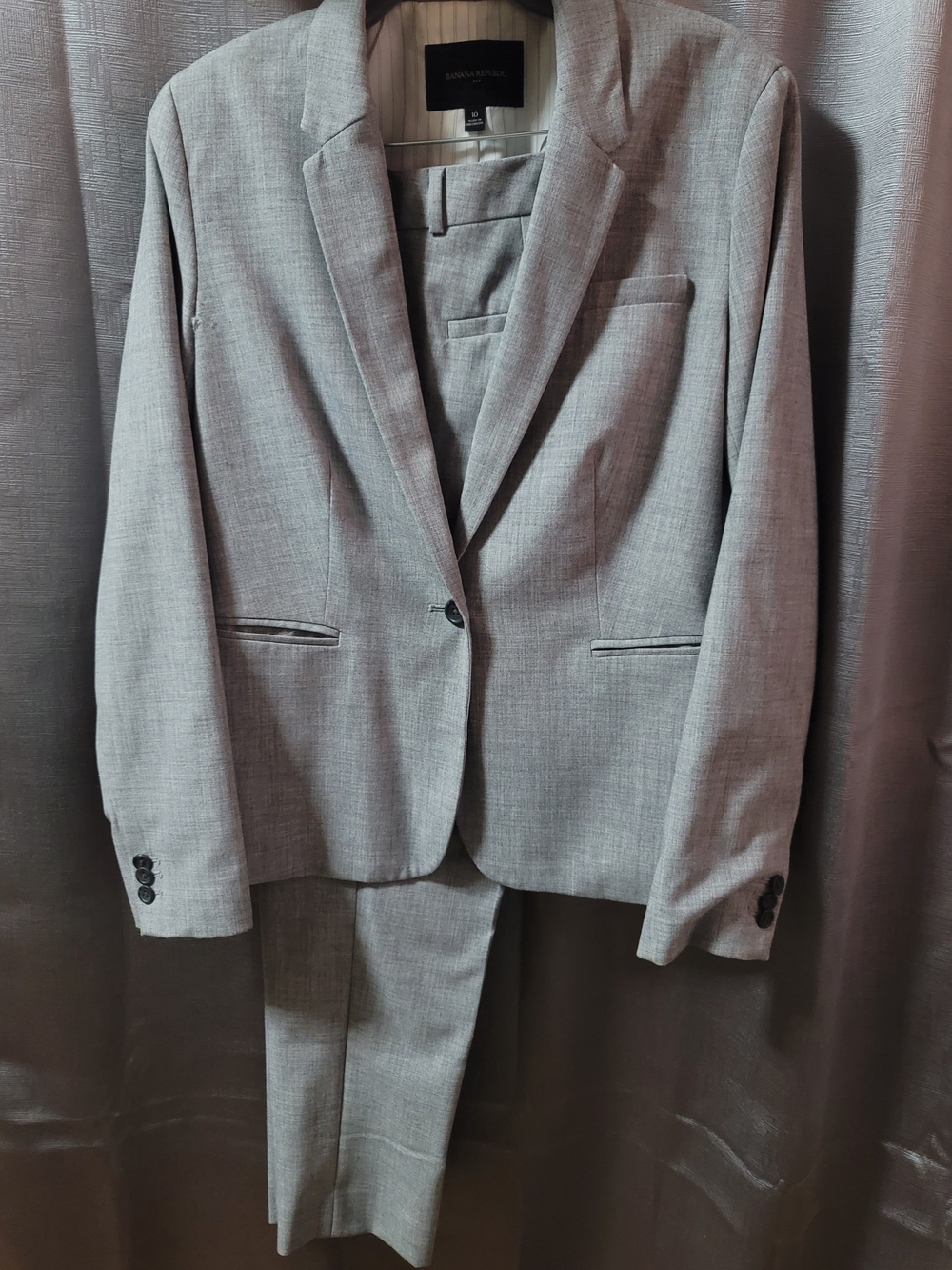 Banana Republic Light Gray Women's Blazer & Pants Suit